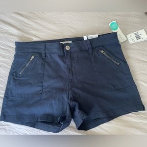 STS blue brand shorts nwt Ellie short 10 inch high rise, navy blue, has stretch